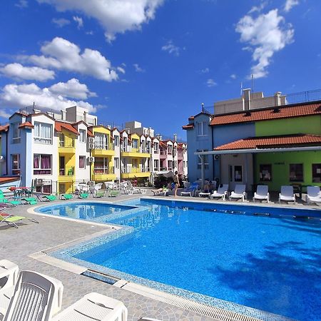 Private Apartment With Parking And Pool Balchik Extérieur photo