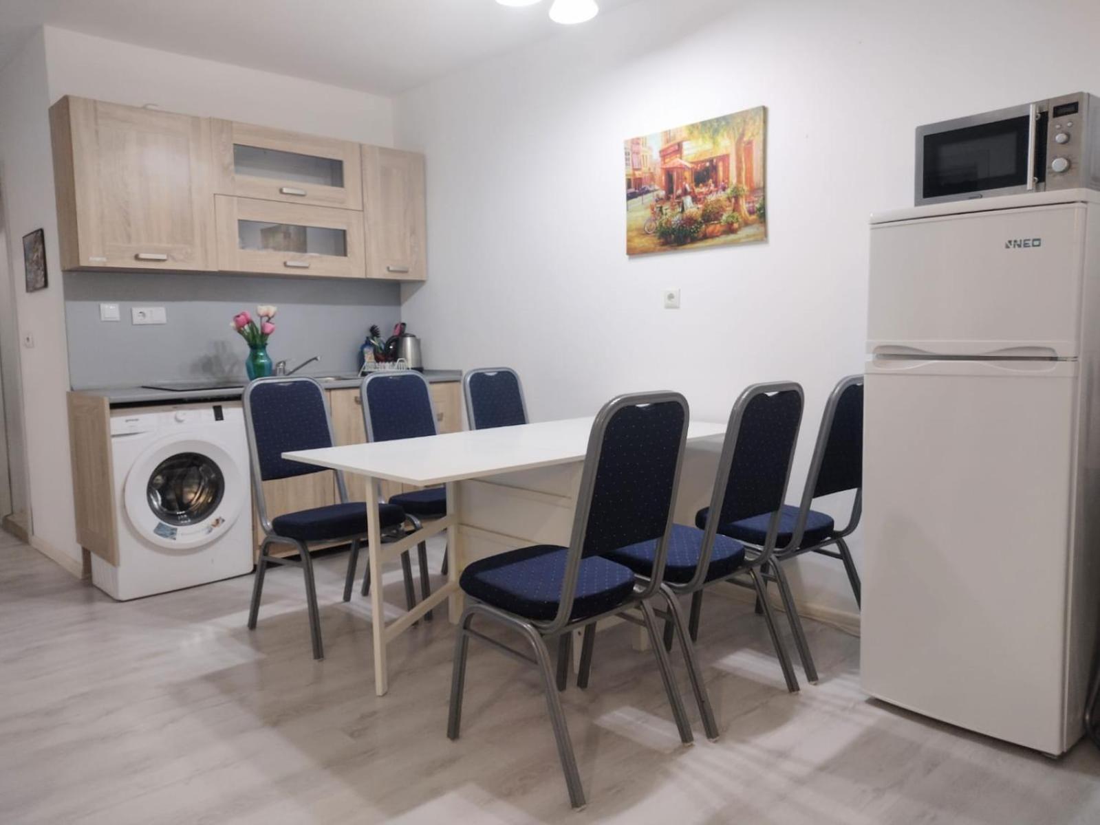 Private Apartment With Parking And Pool Balchik Extérieur photo