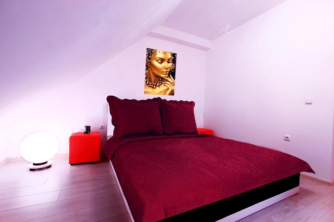 Private Apartment With Parking And Pool Balchik Extérieur photo