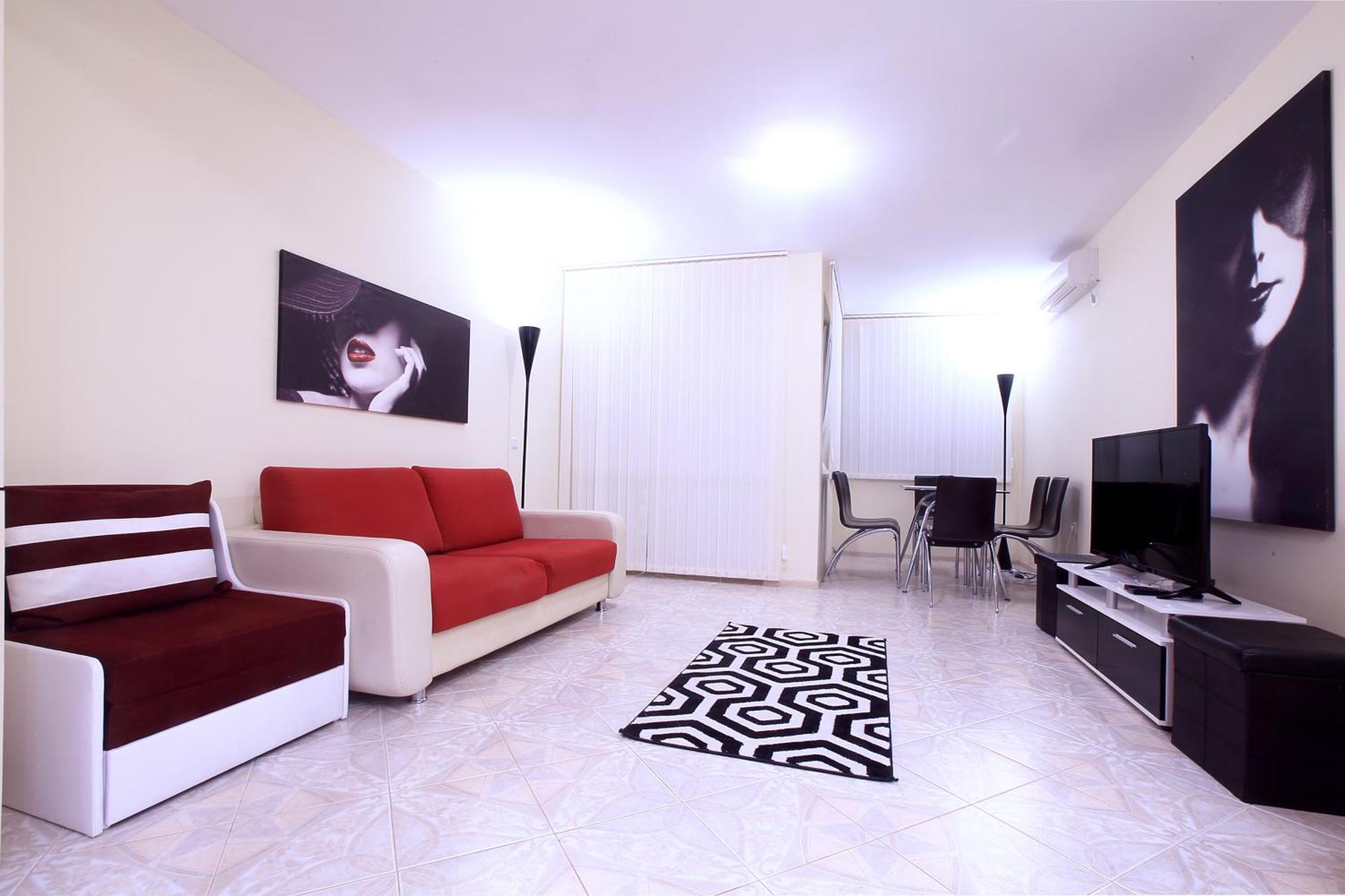 Private Apartment With Parking And Pool Balchik Extérieur photo
