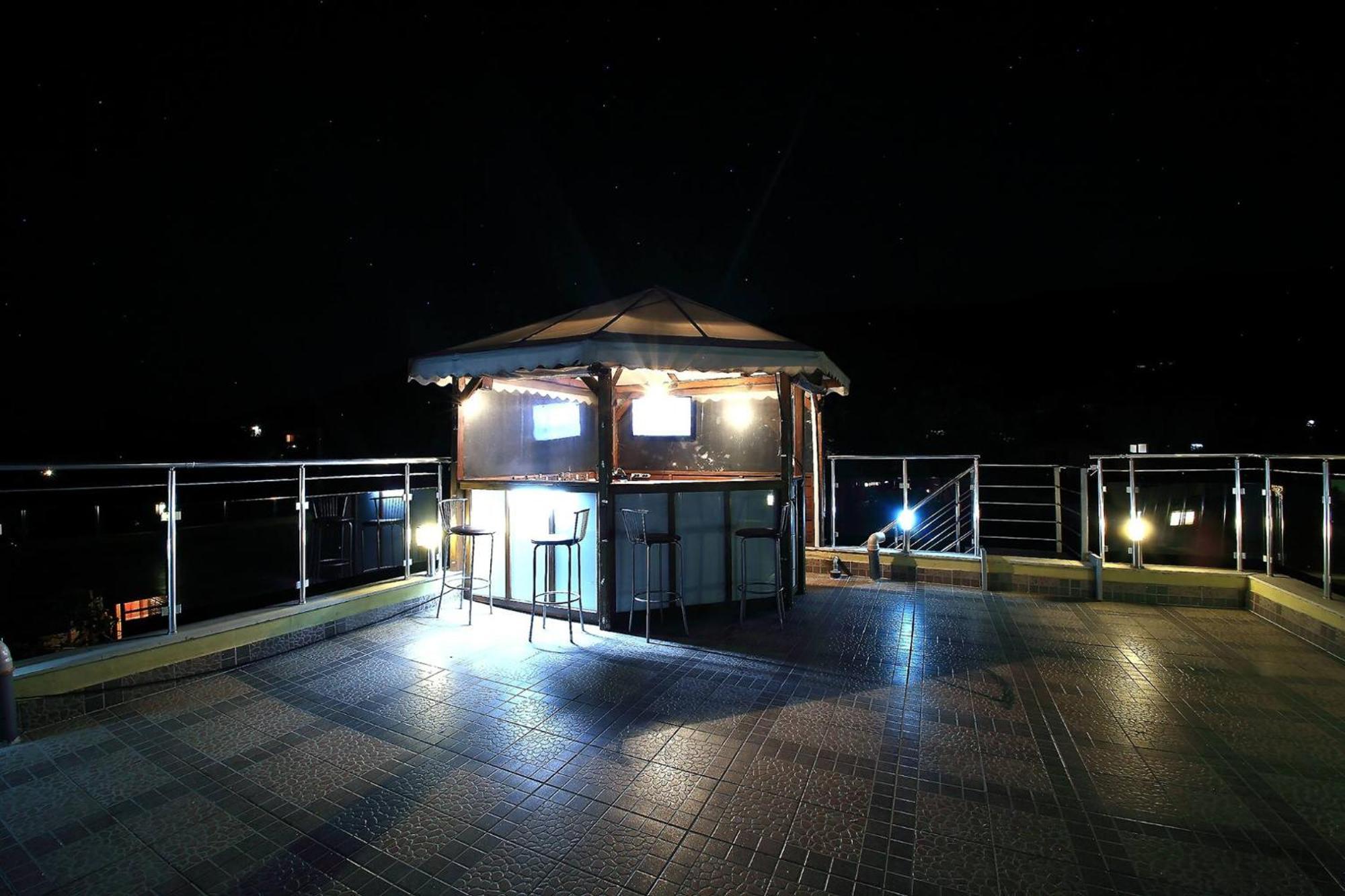 Private Apartment With Parking And Pool Balchik Extérieur photo